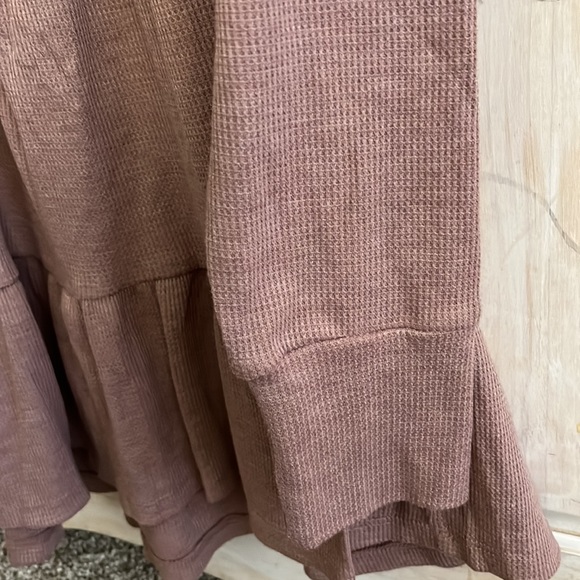 Shirt - Picture 5 of 6